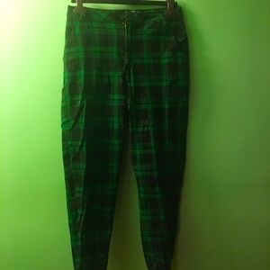 GREEN Plaid cargo pants